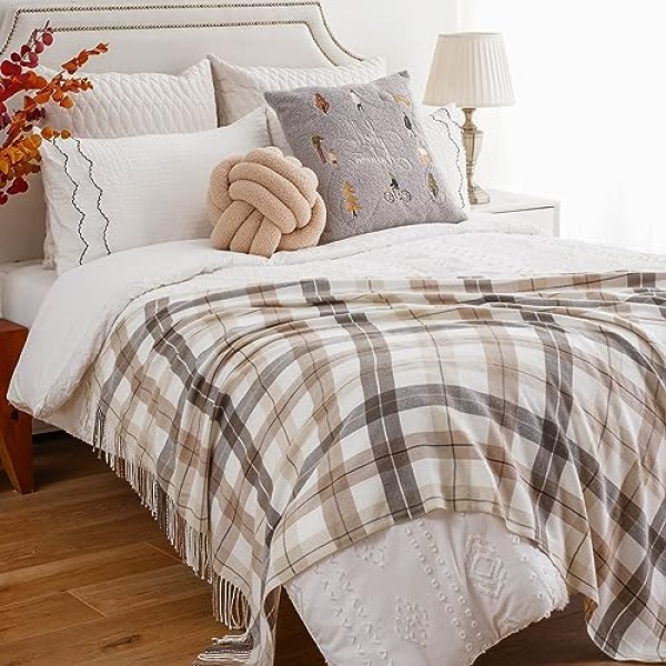 BATTILO HOME Fall Plaid Throw Blanket for Couch, Farmhouse Checkered Decor Throw - Image 5